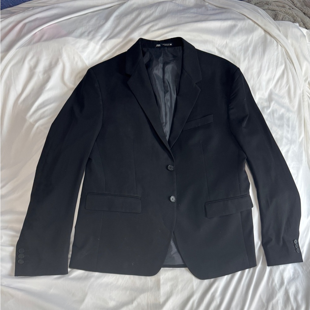 Zara Corporate Office Preppy Men's Suit  
Black Size34S